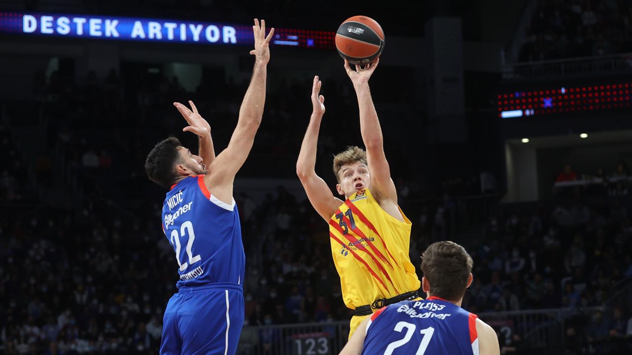 Barcelona son çeyreğe iyi başladı