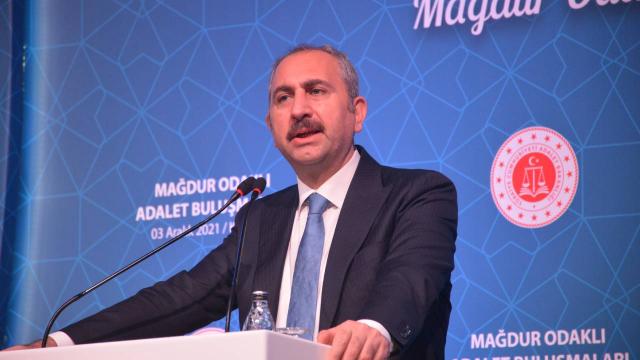 Bakan Gül duyurdu: Boşanma davalarına düzenleme geliyor