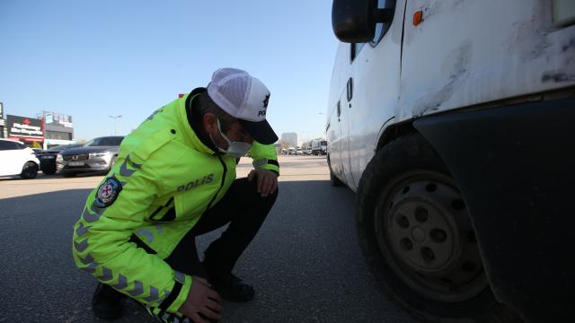 Bursada polis ekipleri kış lastiği denetimi gerçekleştirdi