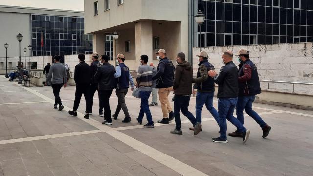 Birçok suçtan aranan 44 şüpheli yakalandı