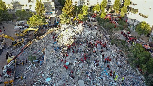 İzmir depreminde yıkılan bina için sanıkların hapsi istendi