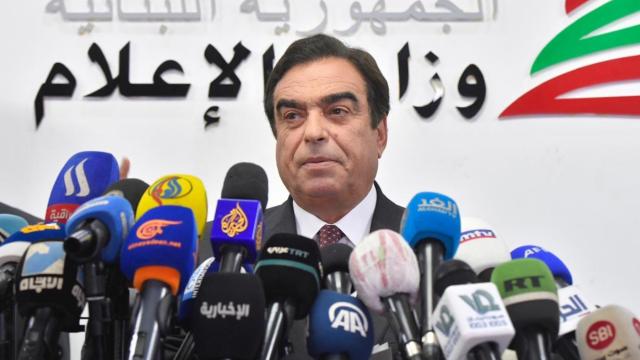 Lübnanda Körfez ülkeleriyle krize yol açan Bakan Kardahi istifa etti