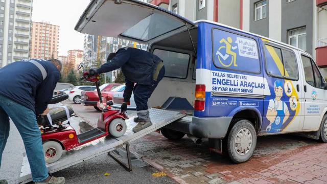 Talas Belediyesi, 426 engelli aracını tamir etti