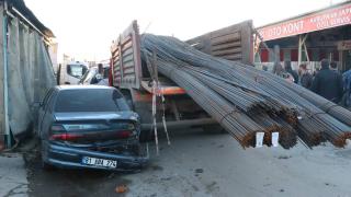 Bolu'da freni boşalan kamyon 5 araca çarptı : 1 yaralı