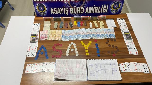 Kahramanmaraşta kumar oynayan 16 kişiye 21 bin lira ceza