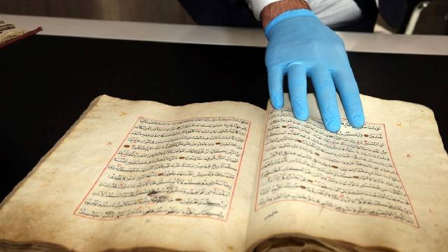 Tokatta lise kütüphanesinde el yazması 2 Kuran-ı Kerim bulundu