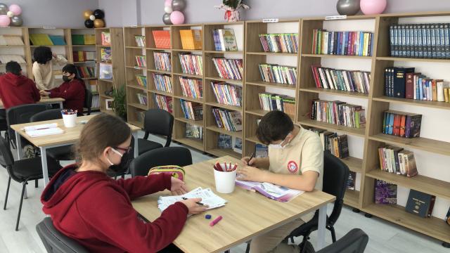 MEB, okul kütüphaneleri için 100 milyon kitap hedefliyor