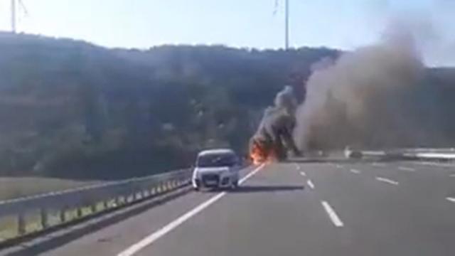 Kuzey Marmara Otoyolunda tır yangını: Kullanılamaz hale geldi