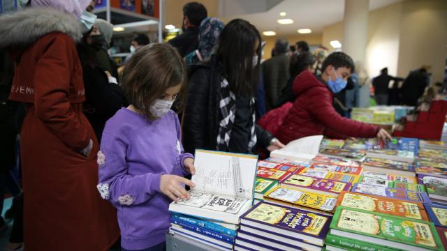 Kayseride fuarda toplanan kitaplar köy okullarına gönderilecek