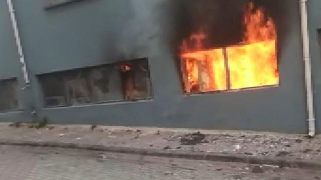 Bayrampaşada marangoz atölyesi yandı