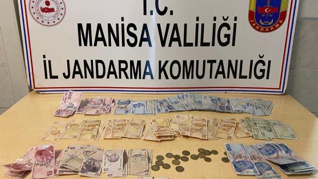 Akhisarda kumar oynayan 4 kişiye para cezası
