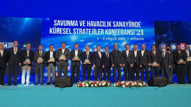 Savunma sanayiinde en fazla ihracat yapan firmalar ödüllendirildi