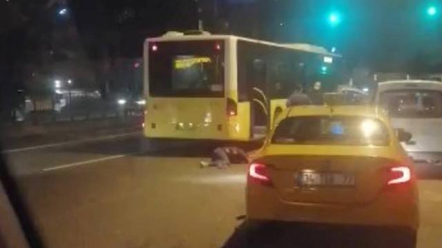 Tartıştığı yolcuyu otobüsün altına iten taksici yakalandı