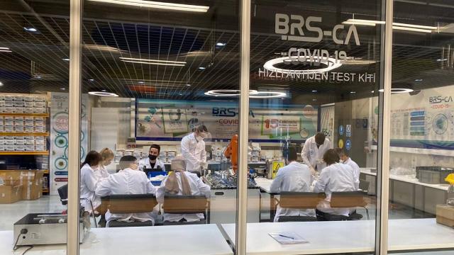 Bursada meslek liseleri COVID-19 antijen test kiti üretti