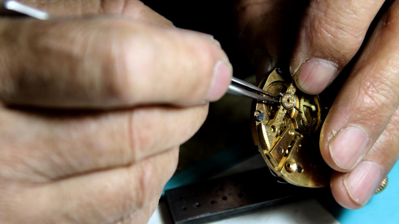 “100 yaşındaki insanla 18 yaşındaki delikanlı bir olur mu?”