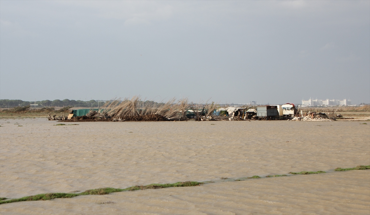 Tarım alanları su altında kaldı