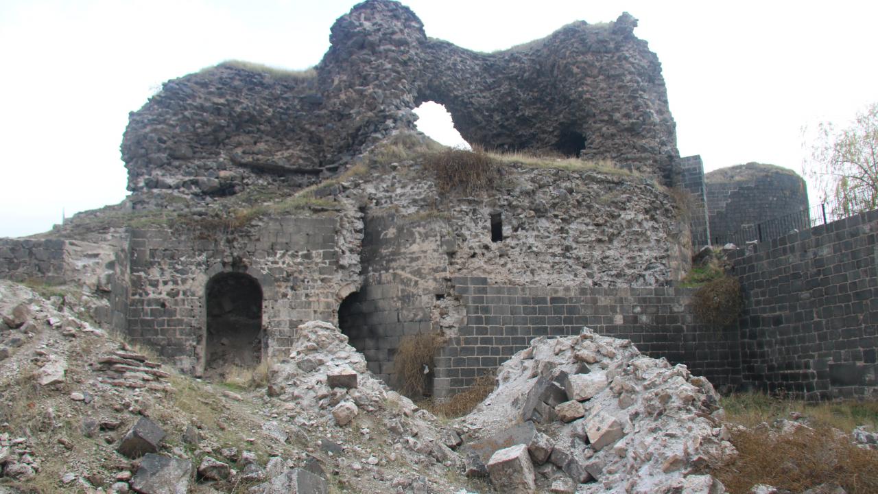 “28 yıl boyunca Diyarbakır’ı yöneten bir vali”