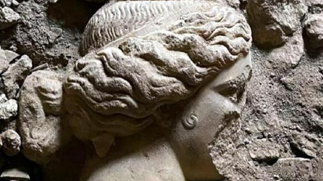 Muğlada 2 bin yıllık mermer heykel başları bulundu