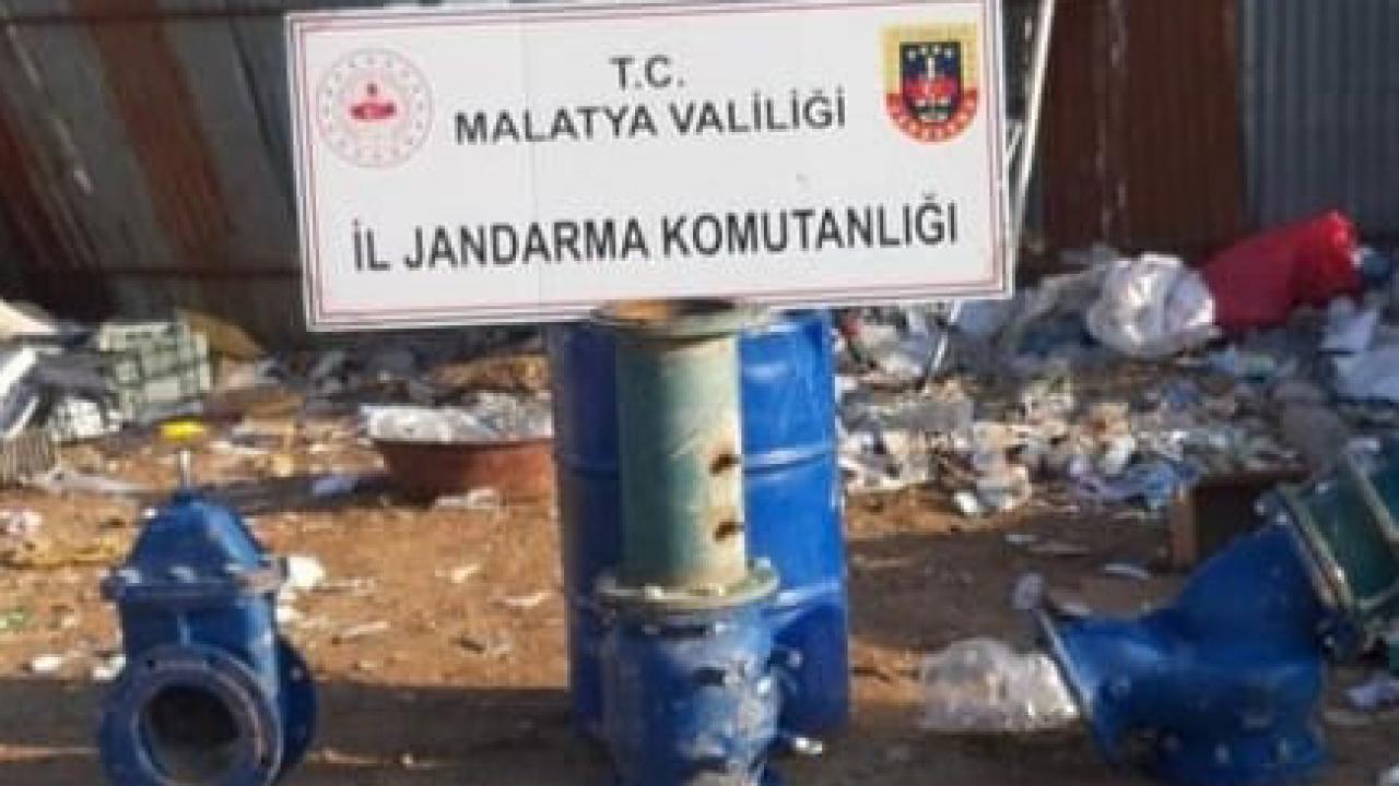 Resmi kurumlardan kablo ve vana çalan 3 şüpheli tutuklandı