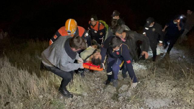 Karabükte kanyondan çıkamayınca 500 metre taşındı