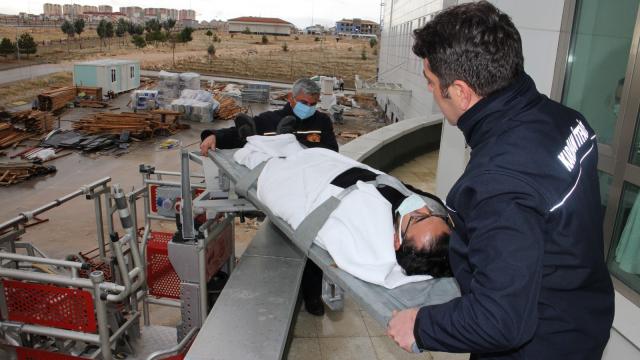 Karamanda hastanede yangın ve tahliye tatbikatı