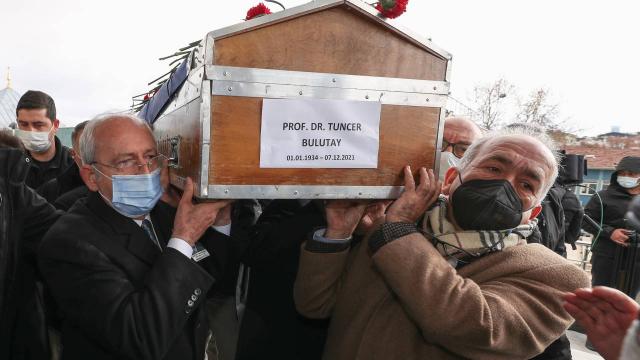 Kılıçdaroğlu, Prof. Dr. Bulutayın cenaze törenine katıldı
