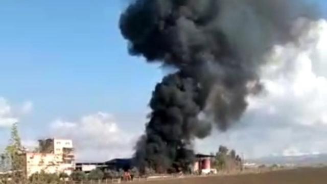 Atık yağ geri dönüşüm fabrikasında patlama: 1 yaralı