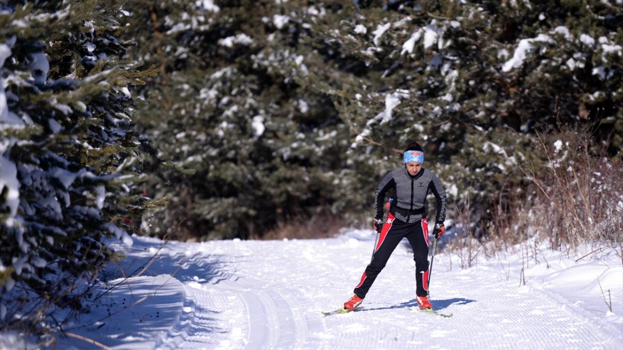 Vali Öner: "Yarışlara daha iyi imkanlarda hazırlanmalarını sağladık"