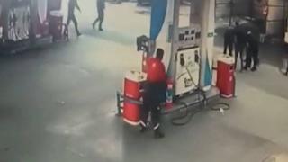 İtfaiye ekipleri yangın dönüşü bebeğe nefes oldu