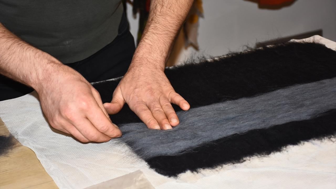 "Keçeyi kumaşlarla da birleştirdik"