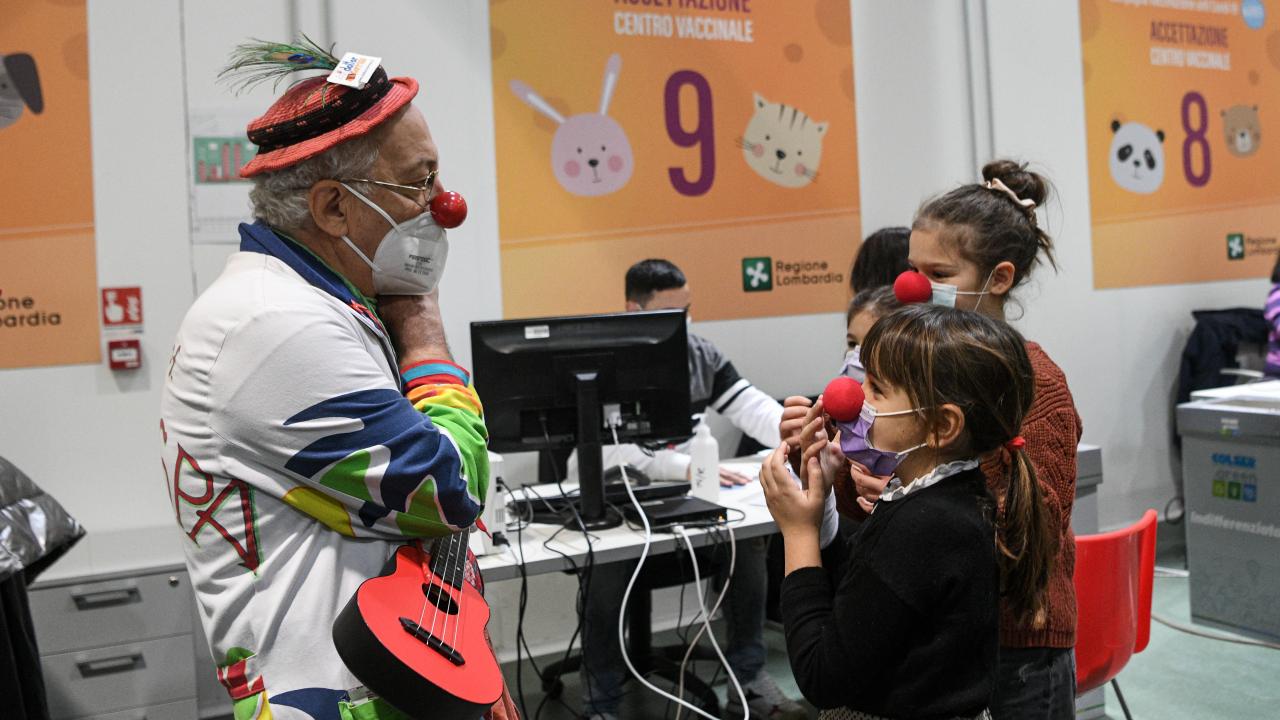 Ailelere çağrı: Çocuklarınıza aşı yaptırın