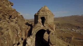 Definecilerin tahrip ettiği Saint Stefanos Kilisesi turizme kazandırılacak