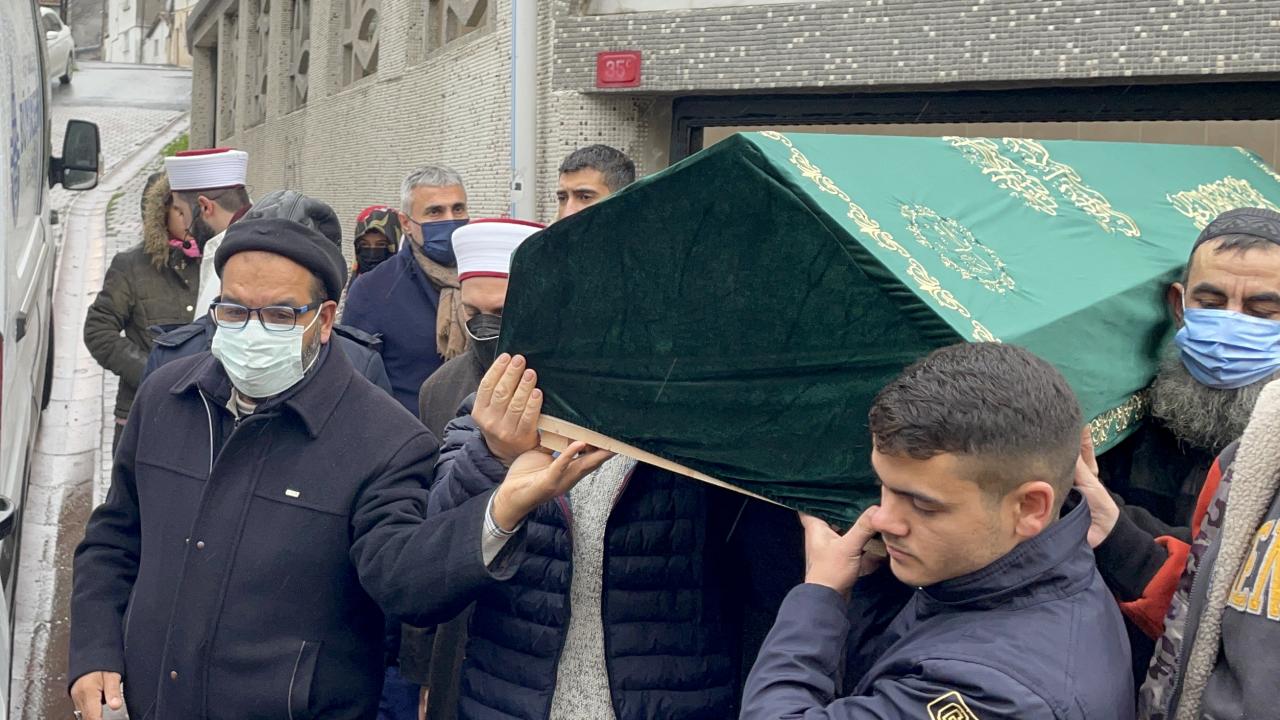 2 kardeş hayatını kaybetti, 1`i de ağır yaralı 