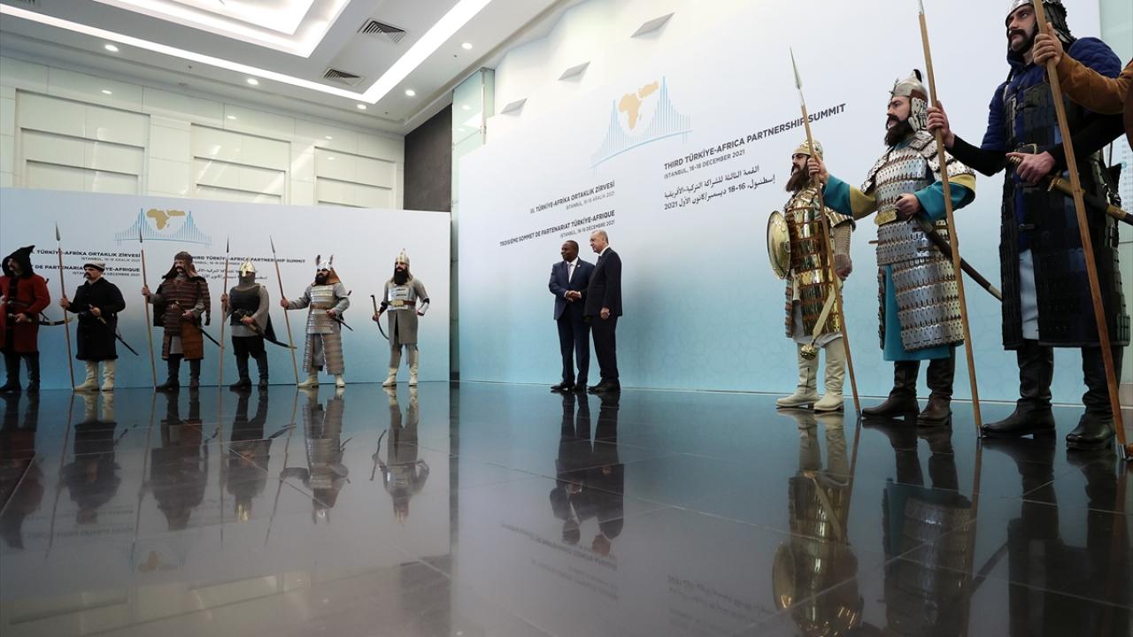 Erdoğan ikili görüşmelerini bugün de sürdürecek