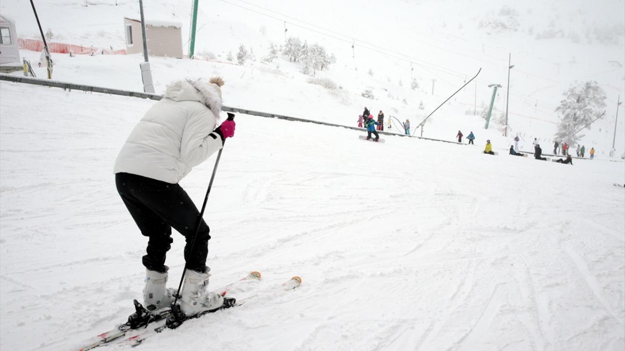 Bolu Kartalkaya`da sezon açıldı