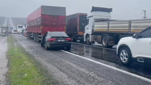 Diyarbakırda LPG yüklü tanker devrildi
