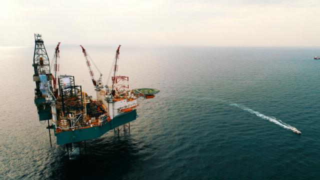 Doğal gaz ve petrol aramaya da şerh düşüyorlar