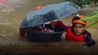 Rai tayfununda bir aylık bebek leğenle kurtarıldı