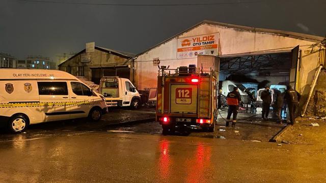 Afyonkarahisarda oto tamirhanesinde yangın çıktı