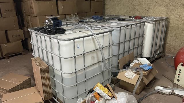 Kocaelide 3 ton sahte içki ele geçirildi