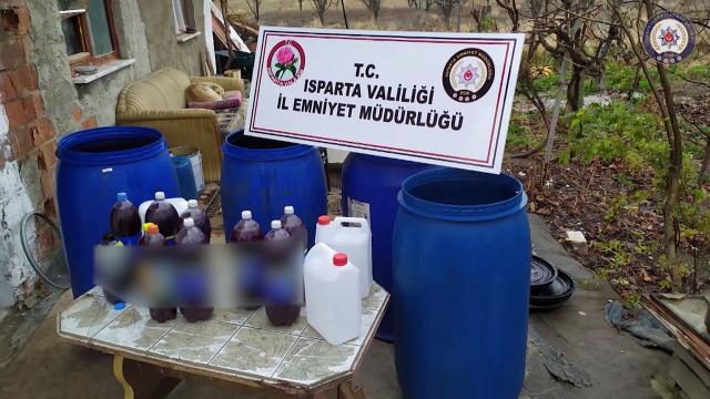 Ispartada 450 litre sahte içki ele geçirildi