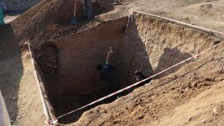 Van'da tarihi keşif: Perslere ait mezar bulundu