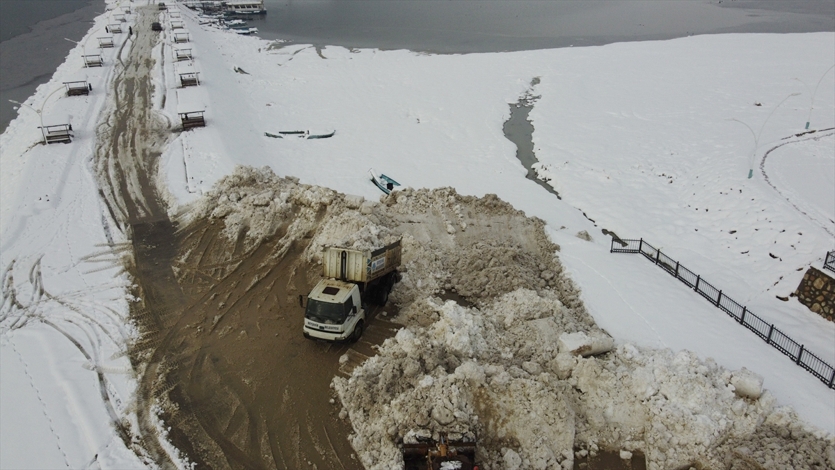 Kıyıdaki çekilme 50 metreye düştü