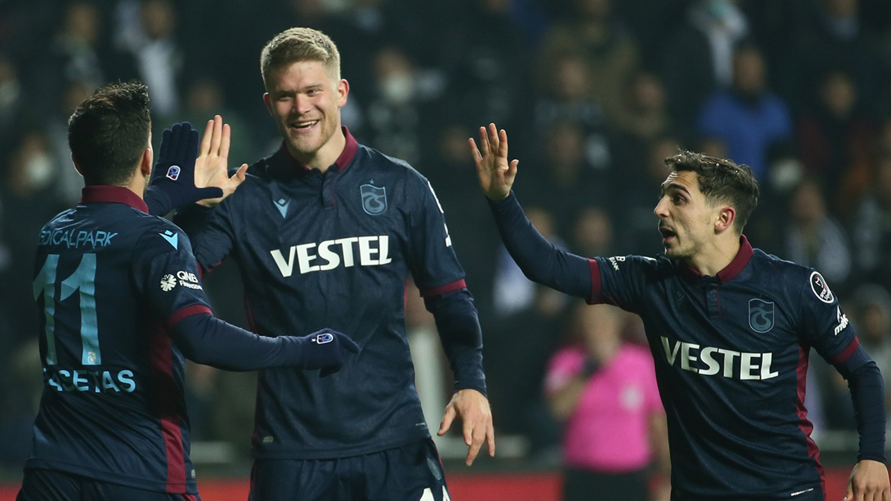 Trabzonspor İzmir'den 3 puanla döndü