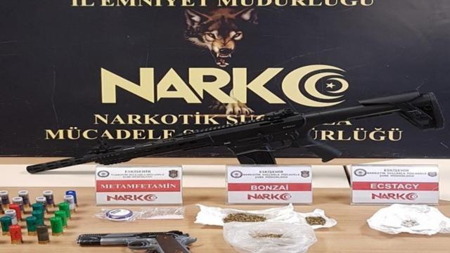 Eskişehirde uyuşturucu operasyonu: 5 tutuklama
