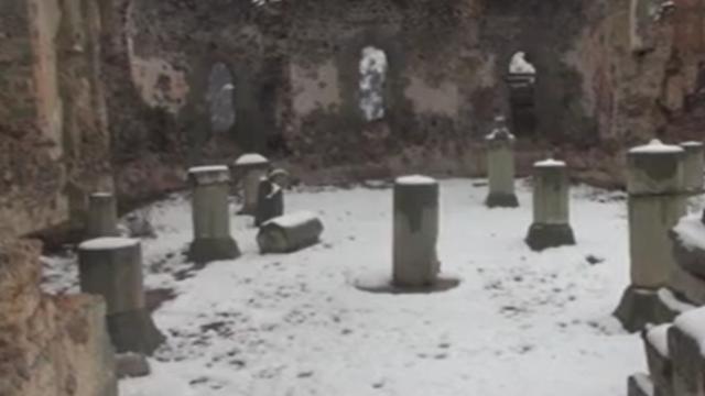Gümüşhanede tarihi mahalle beyaza büründü