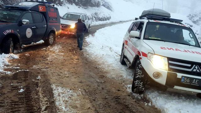 Hamile kadın 6 saatlik çalışmayla hastaneye ulaştırıldı