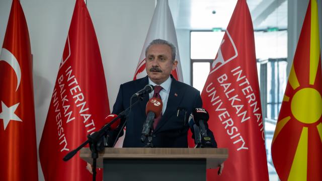 TBMM Başkanı Şentop, Uluslararası Balkan Üniversitesini ziyaret etti