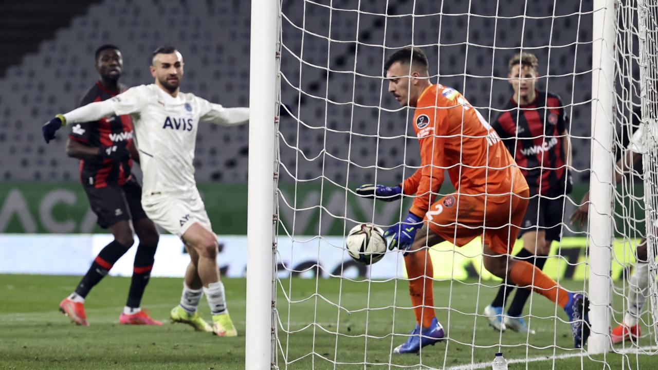 Fenerbahçe Emiliano Viviano`yu geçemedi