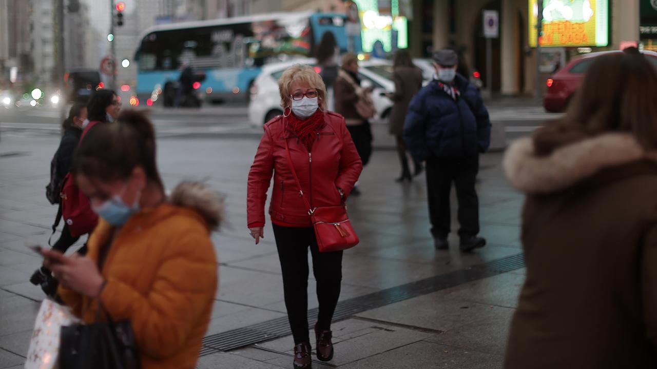 Bazı yerlerde eğlence mekanları kapatıldı 